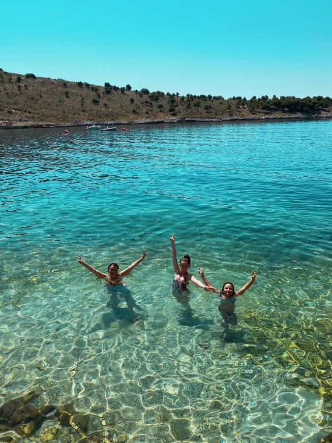 Fabeno Villa Sarandë Eksteriør bilde